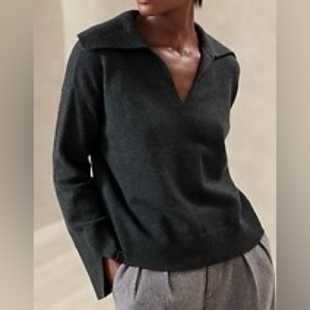 Banana Republic Factory Gray Collar Pullover Sweater (Size XS)